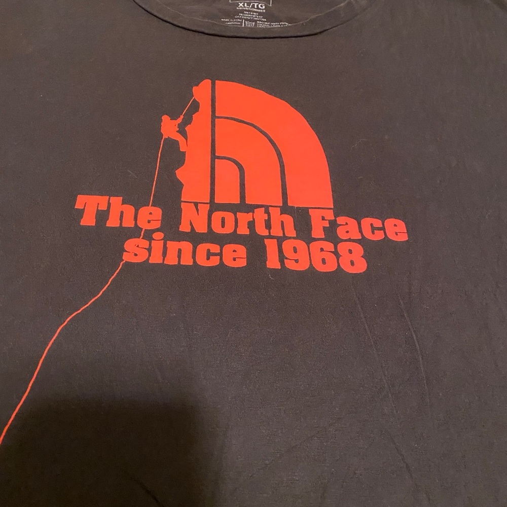 TNF climbing tee